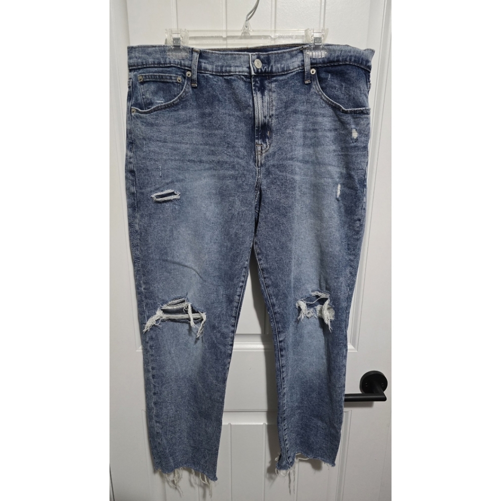 GAP girlfriend jeans womens distressed Size 16/33 16 33